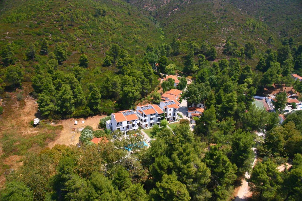 Amalia Apartments Koukounaries Exterior foto